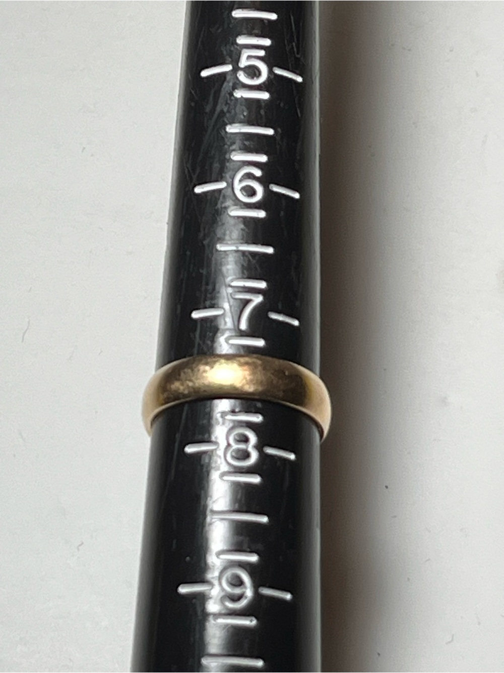 14K Yellow Gold Classic Wedding Band Unisex 4.85mm Size 7.5 - Picture 8 of 8
